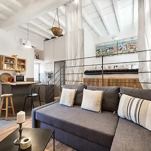 Apartment Iflat Trastevere Bianca's House, Rome