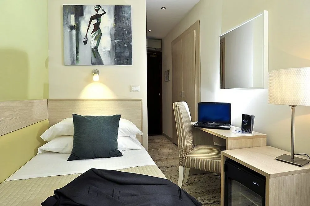 Hotel Scott House Rome 3*,  Italy
